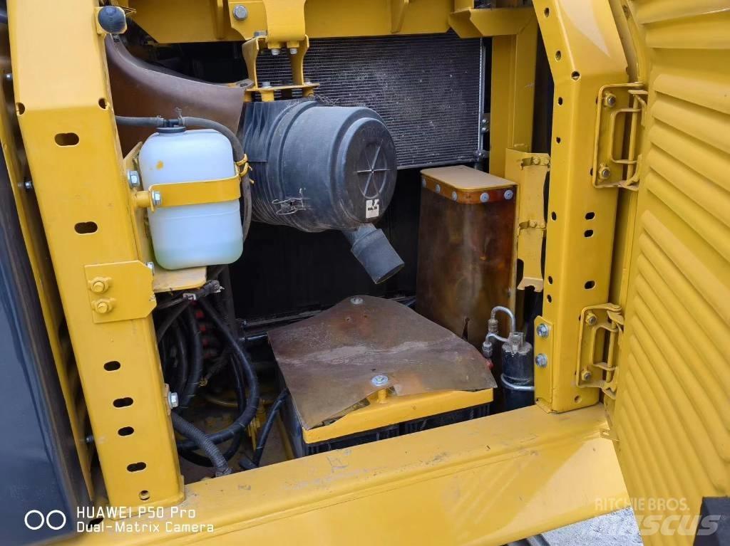 Komatsu PC130 Pelle sur chenilles