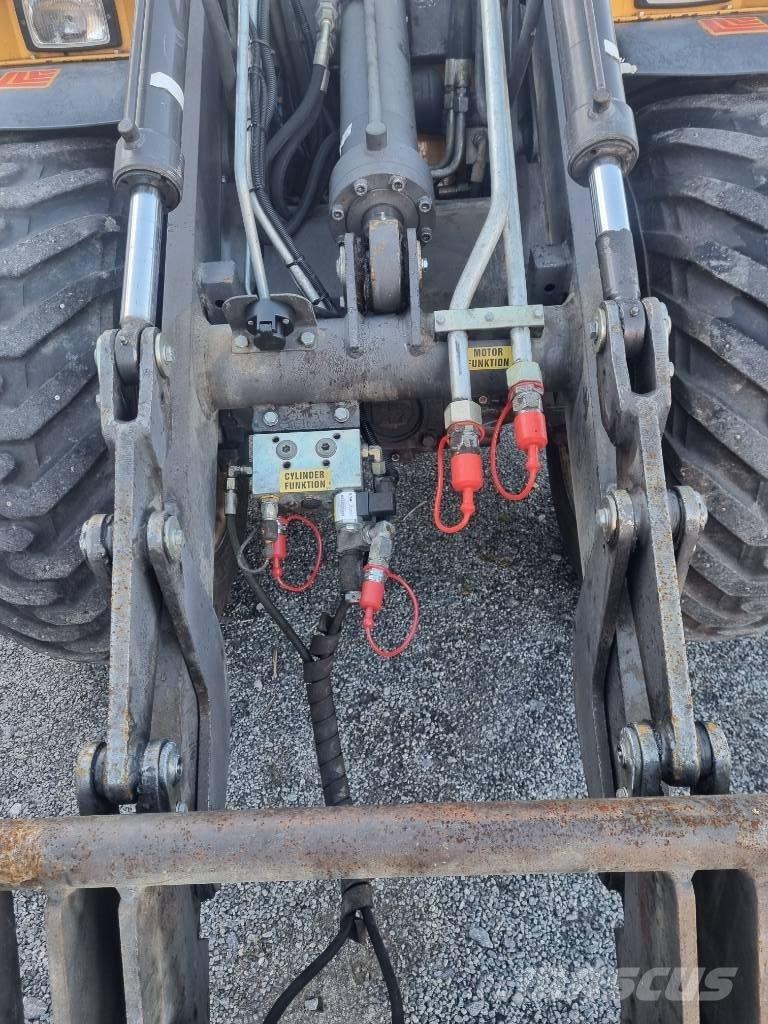 Lundberg 345T Chargeuse sur pneus