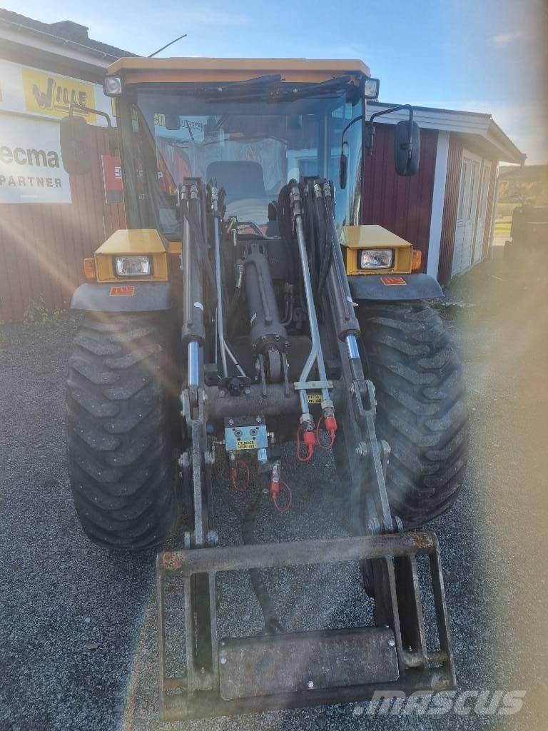 Lundberg 345T Chargeuse sur pneus