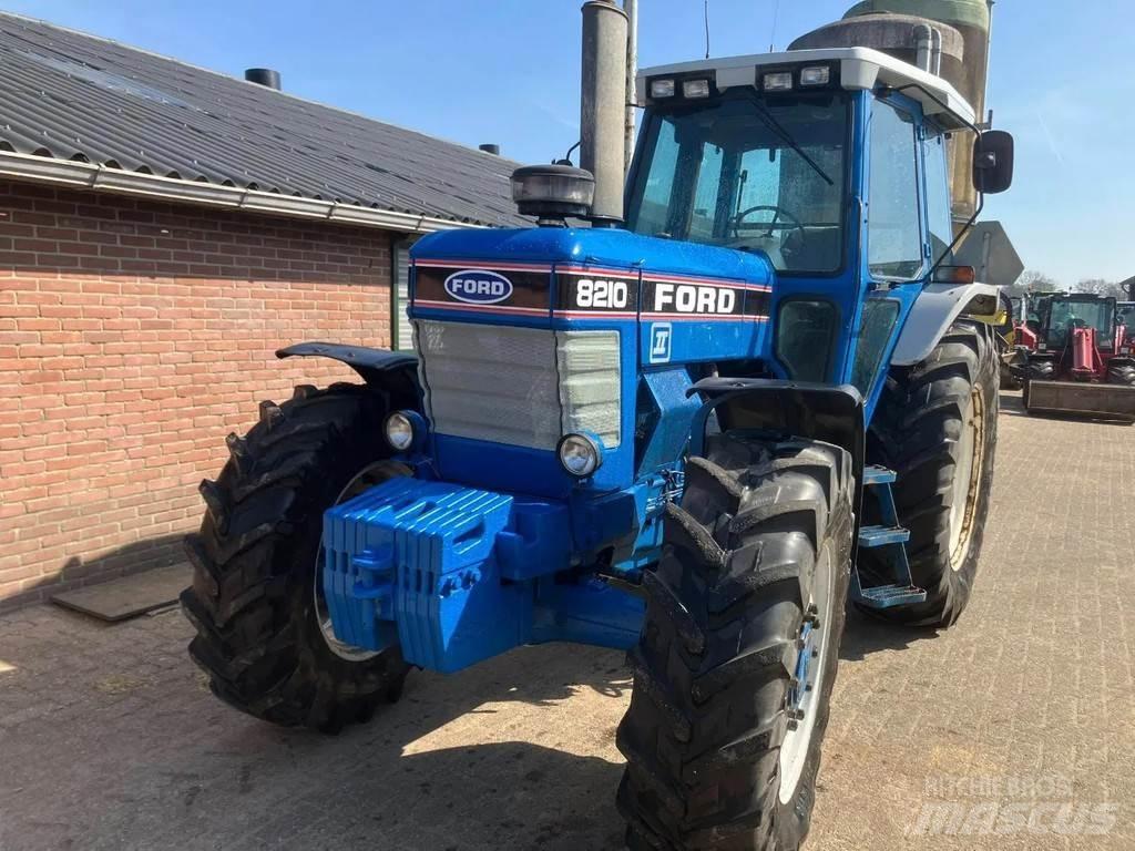 Ford 8210 gen 2 Tracteur