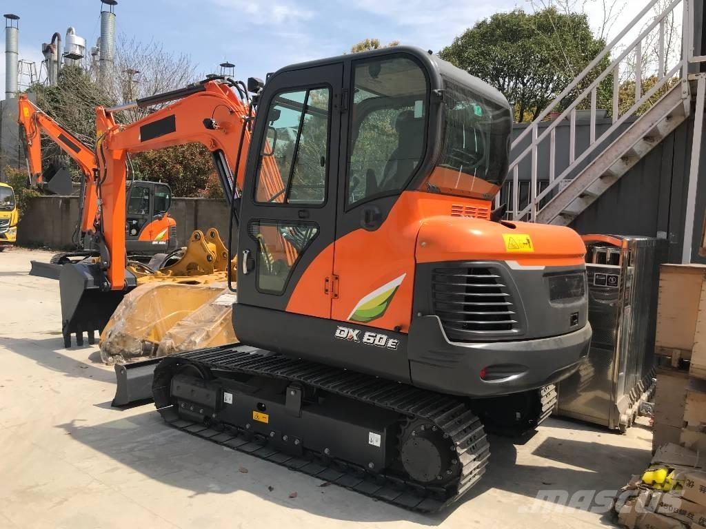 Doosan DX 60 Pelle sur chenilles