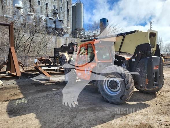 JLG 1255 Chariot télescopique