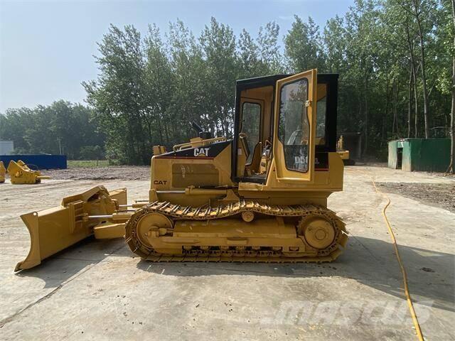 CAT D5G Bouteurs sur chenilles