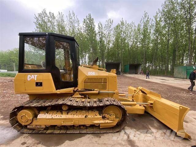 CAT D5G Bouteurs sur chenilles