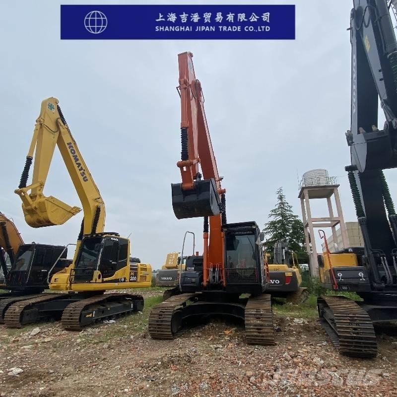 Hitachi ZX 210 Pelle sur chenilles