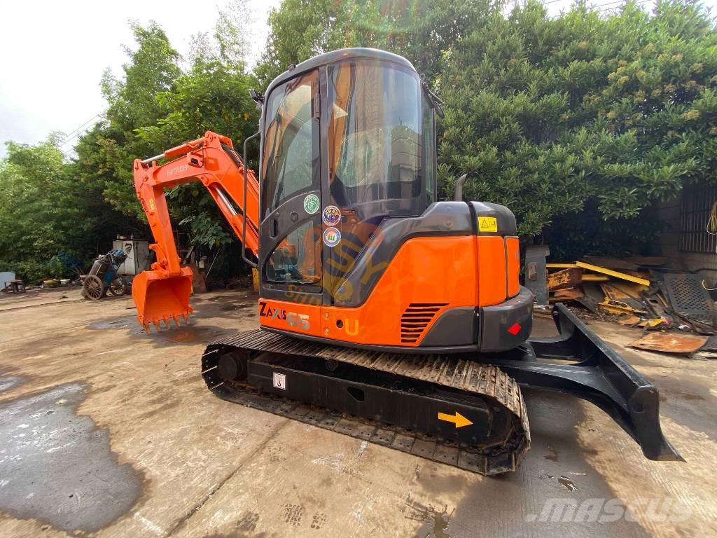 Hitachi ZX 65 U Mini pelle < 7t