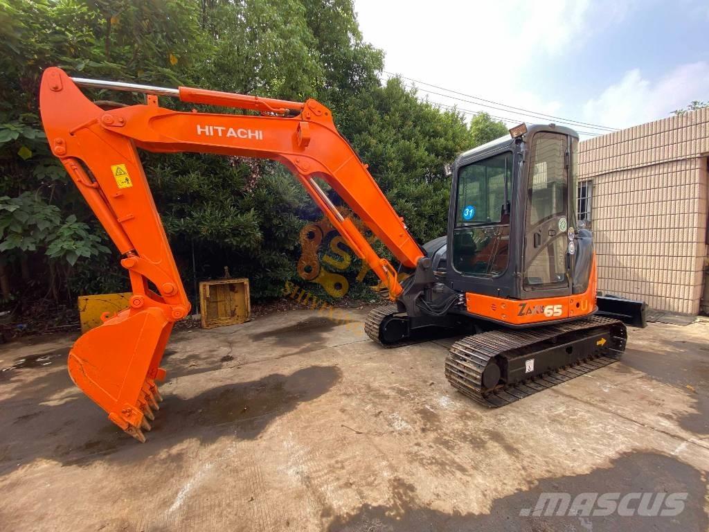Hitachi ZX 65 U Mini pelle < 7t