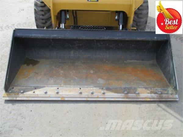 CAT 236 D Chargeuse compacte