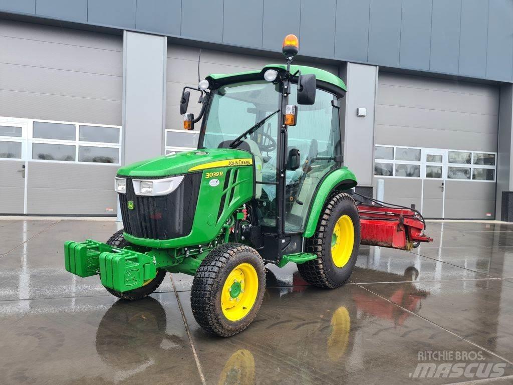 John Deere 3039R Tracteur