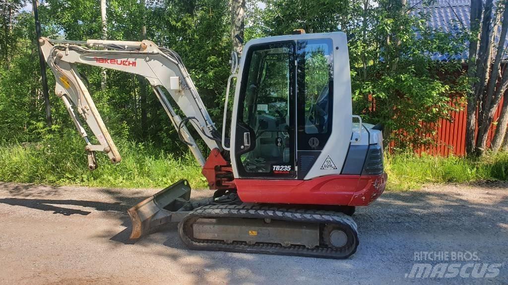 Takeuchi TB235 Mini pelle < 7t