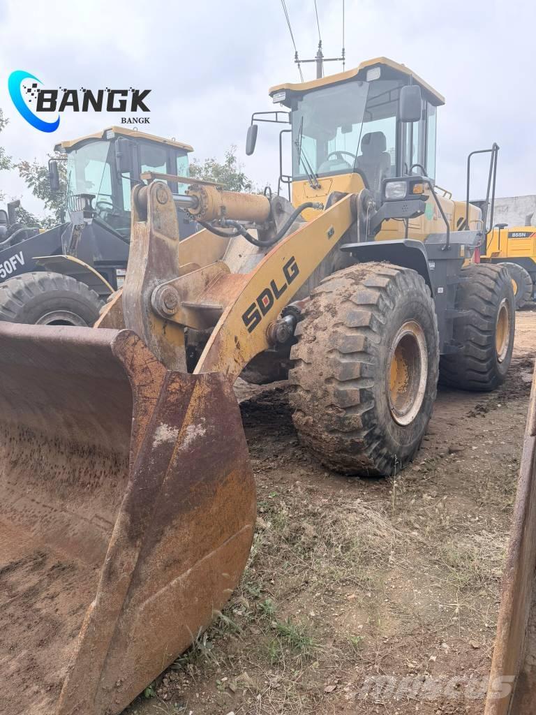 SDLG L 953 Chargeuse sur pneus