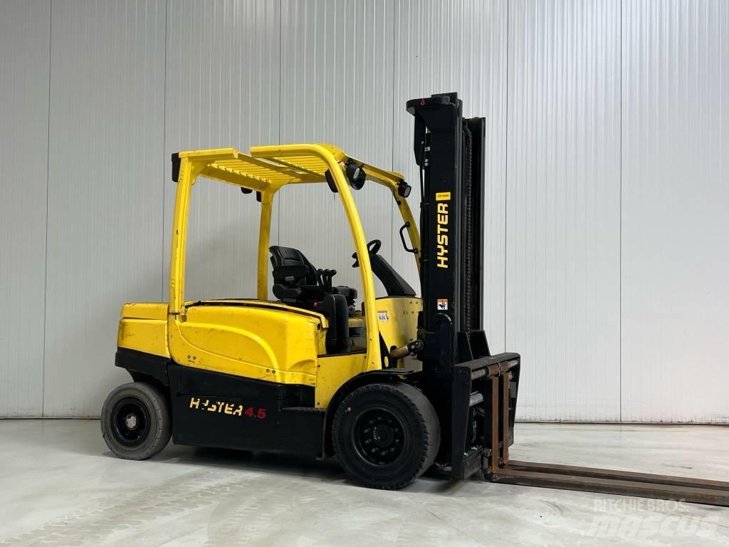 Hyster J4.5XN Chariots élévateurs électriques