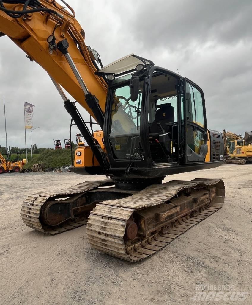 JCB JS 220 Pelle sur chenilles