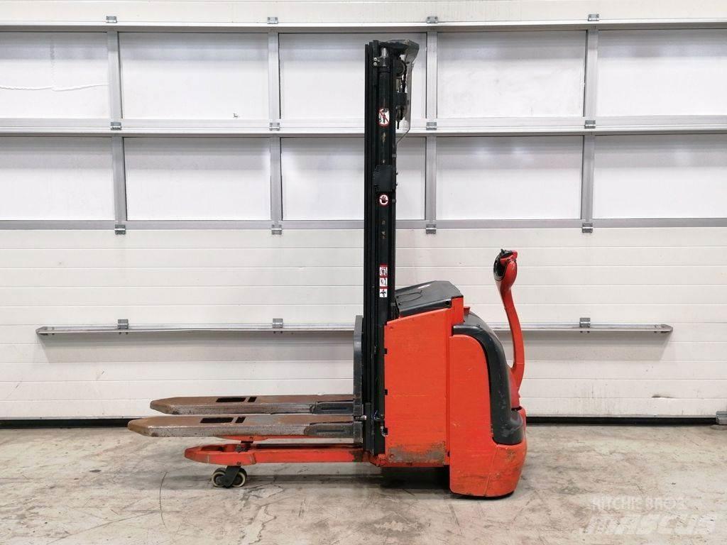 Linde L14I Gerbeur accompagnant