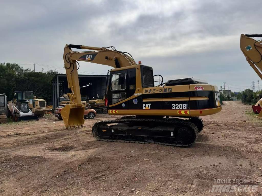 CAT 320 B L Pelle sur chenilles