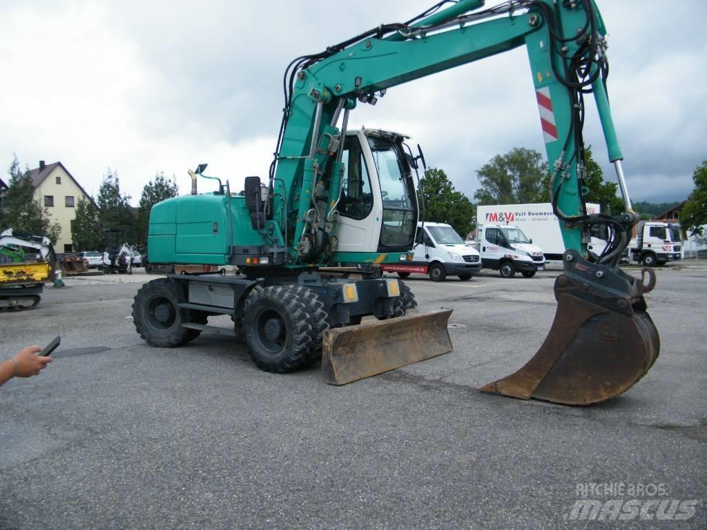 Liebherr A 314 Pelle sur pneus