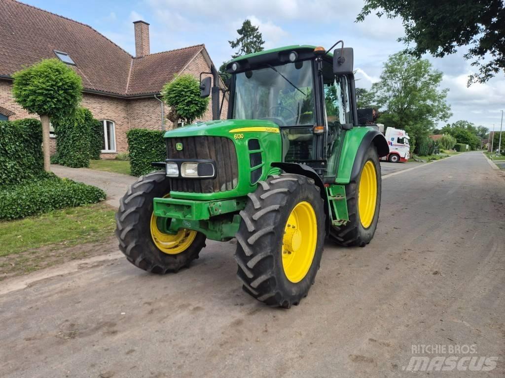 John Deere 6130 Tracteur