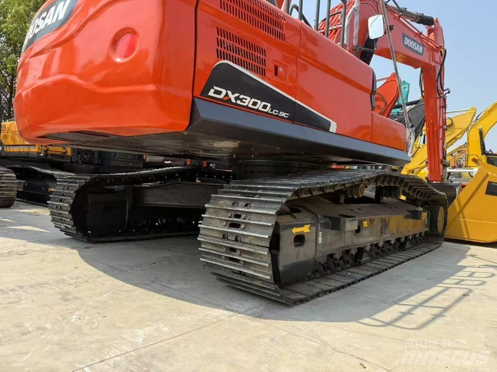 Doosan DX 300 LCA Pelle sur chenilles
