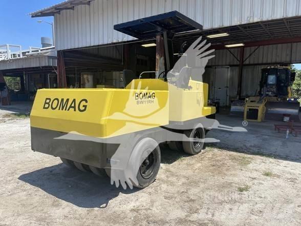Bomag BW11RH Rouleaux à pneumatiques