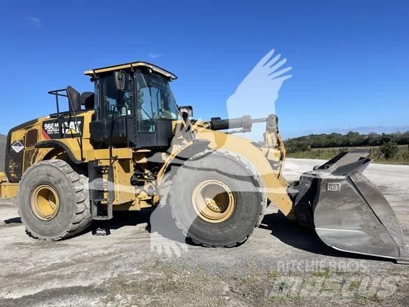 CAT 966M Chargeuse sur pneus