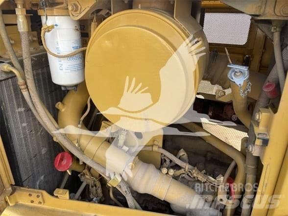 CAT D6R Bouteurs sur chenilles