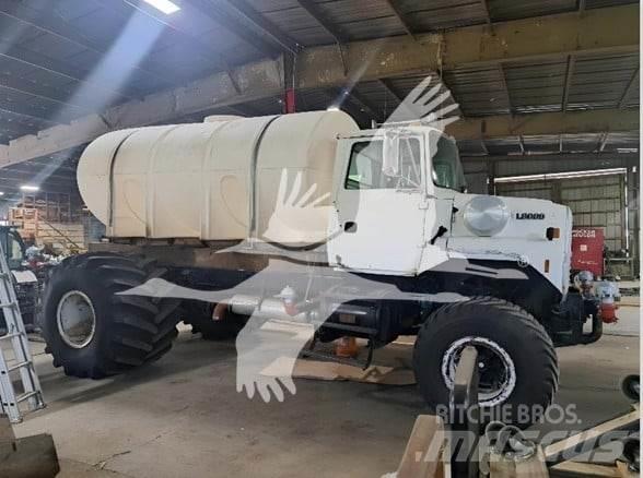 Ford 8000 Camion citerne à eau