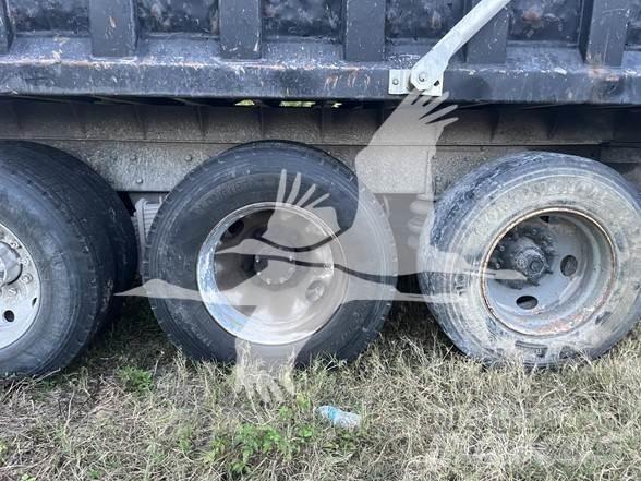 Mack RD688S Camion benne