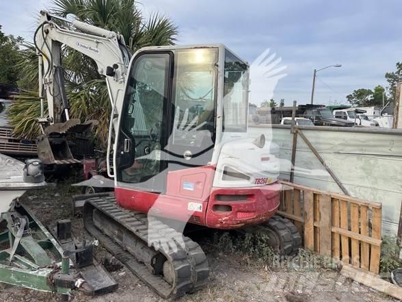 Takeuchi TB260 Pelle sur chenilles