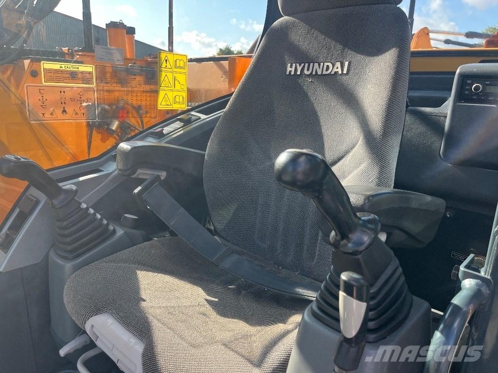 Hyundai HX130LCR Pelle sur chenilles