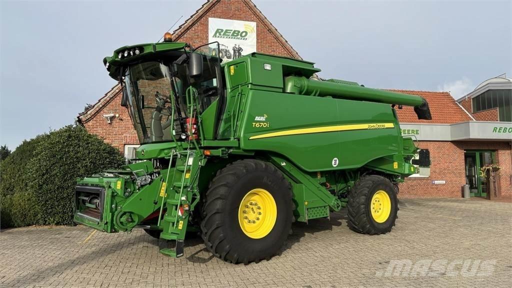 John Deere T660 Moissonneuse batteuse