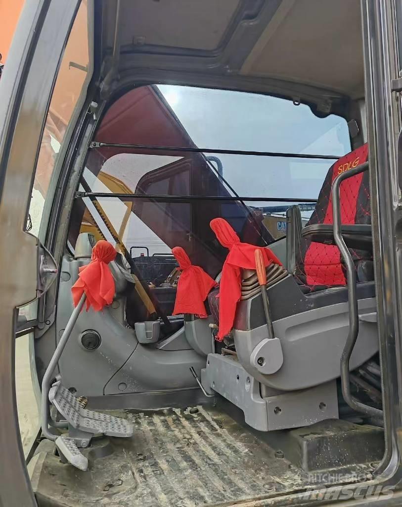 Hitachi 200 Pelle sur chenilles