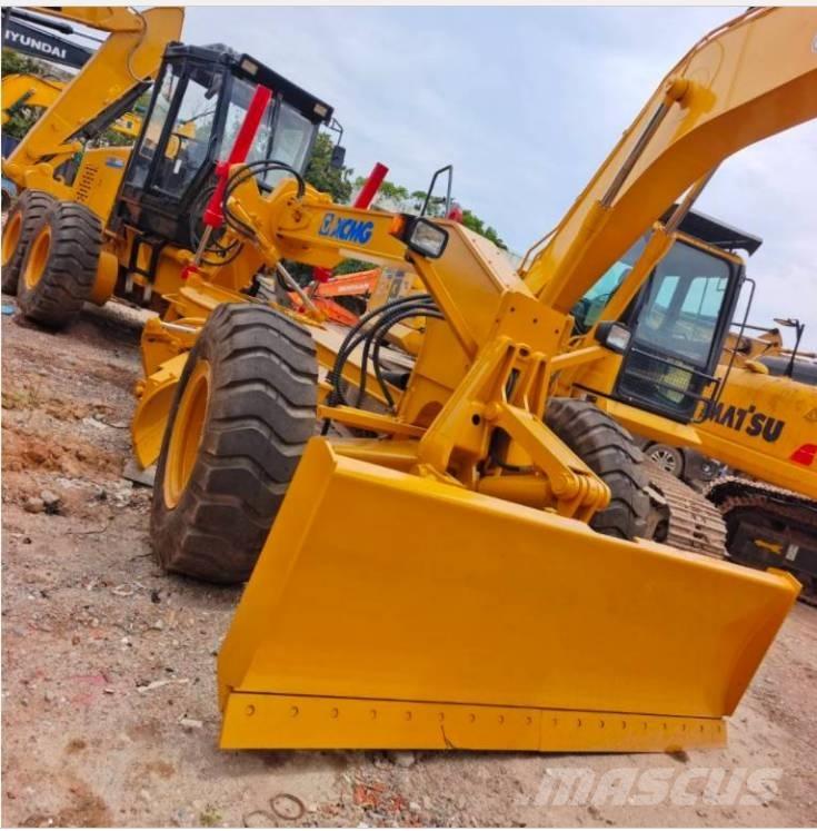 XCMG GR 215 Niveleuse