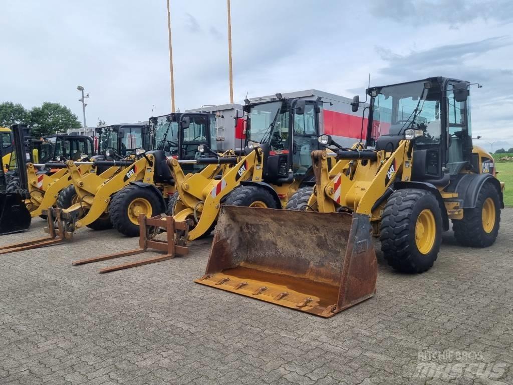 CAT 908 H 2 Chargeuse sur pneus