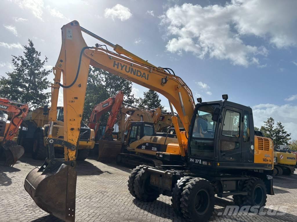 Hyundai 140W-7A Pelle sur pneus