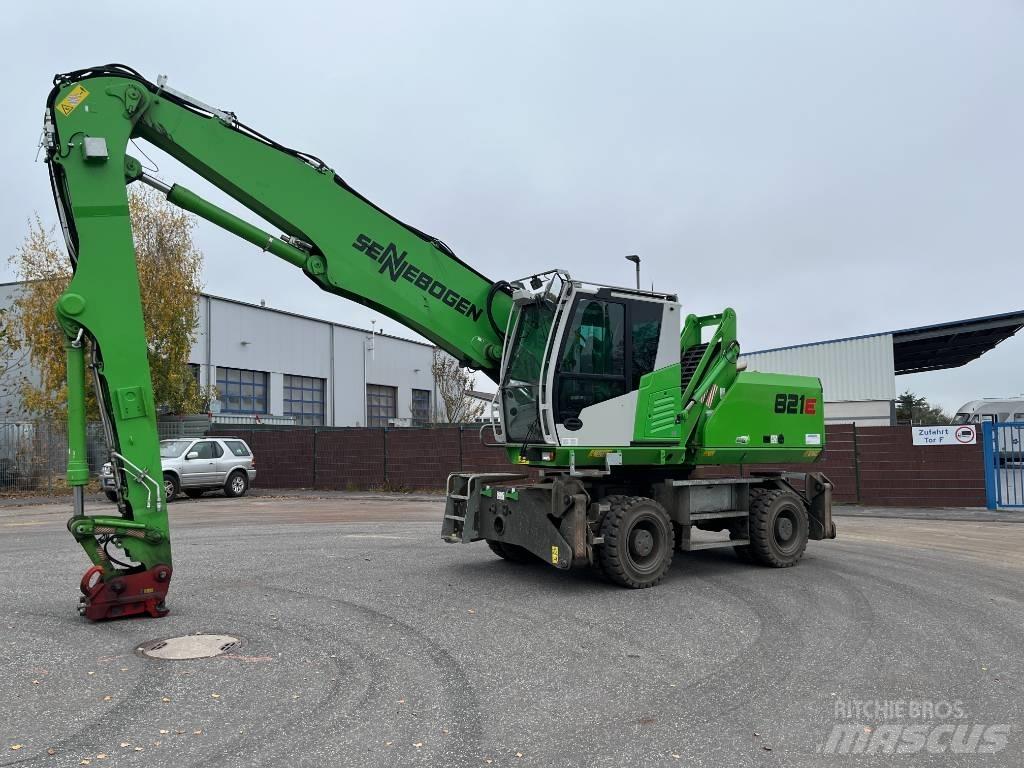 Sennebogen 821 Pelle à déchets