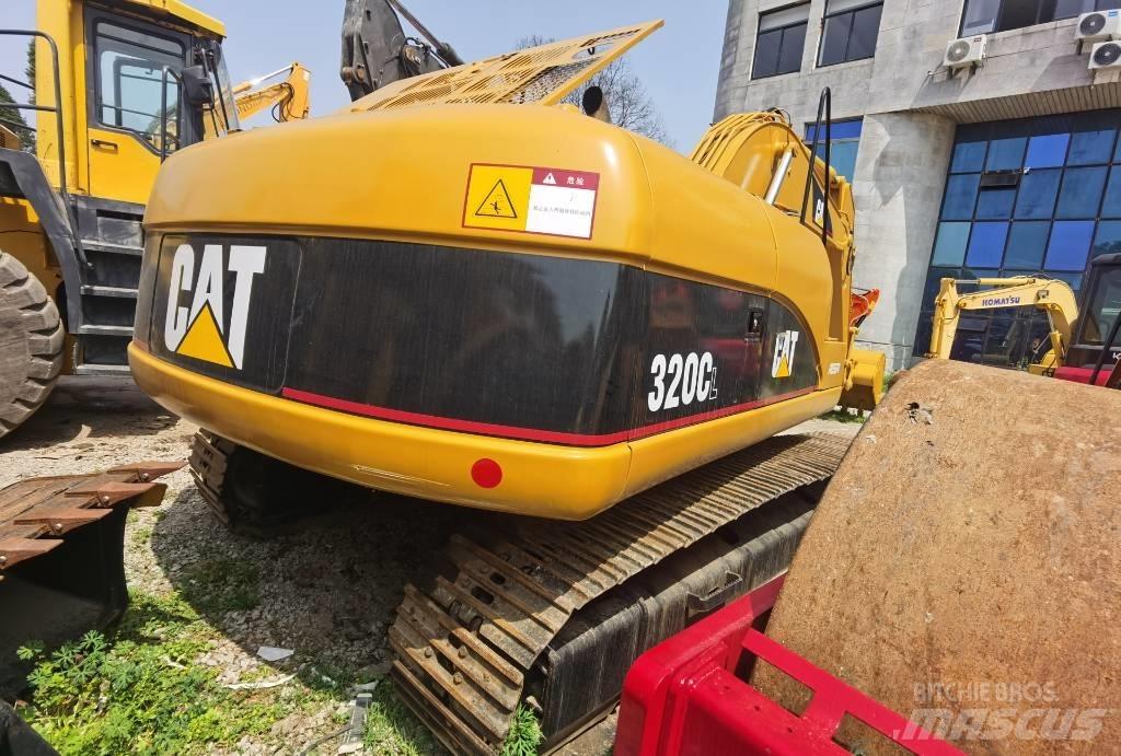 CAT 320 C L Pelle sur chenilles