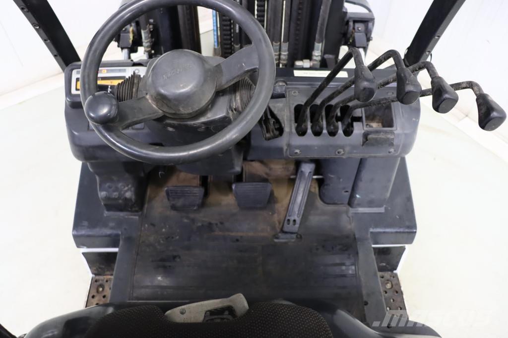 Nissan U1D2A20LQ Chariots GPL