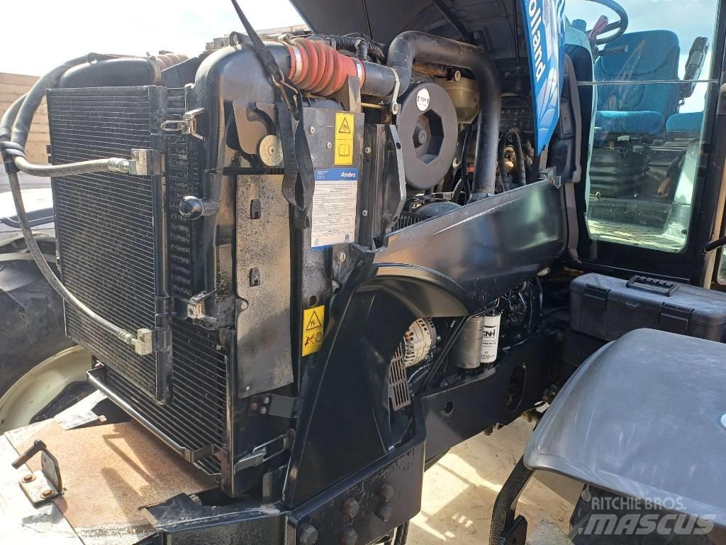 New Holland T7030AC Tracteur