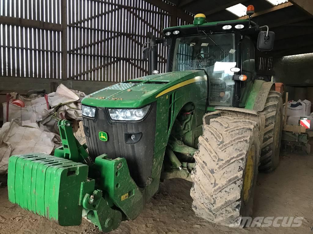 John Deere 8260 R Tracteur