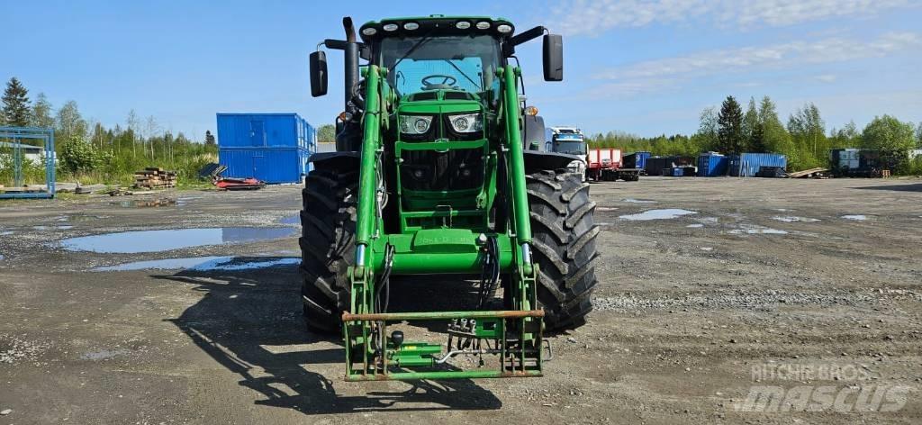 John Deere 6215R Tracteur