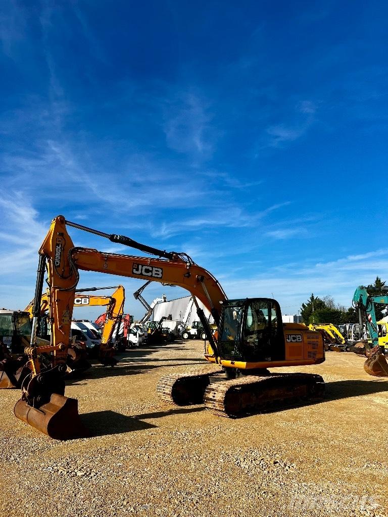 JCB JS 220 N LC Pelle sur chenilles