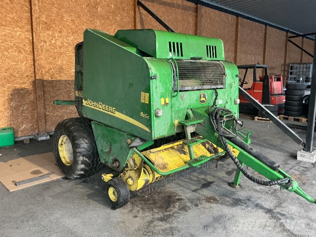 John Deere 578 Presse à balle ronde