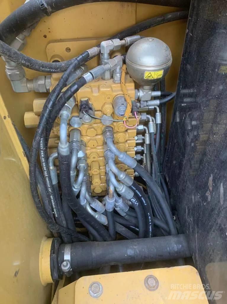 CAT 306E2 Pelle sur chenilles