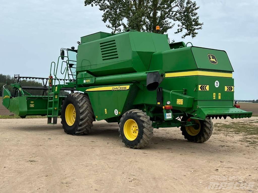 John Deere 1570 Moissonneuse batteuse