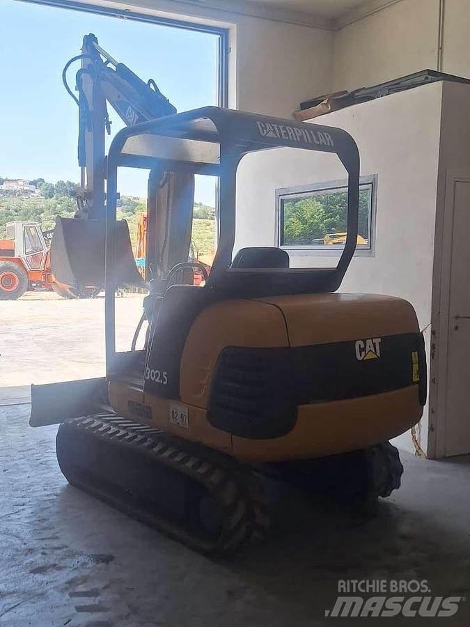 CAT 302.5 Mini pelle < 7t
