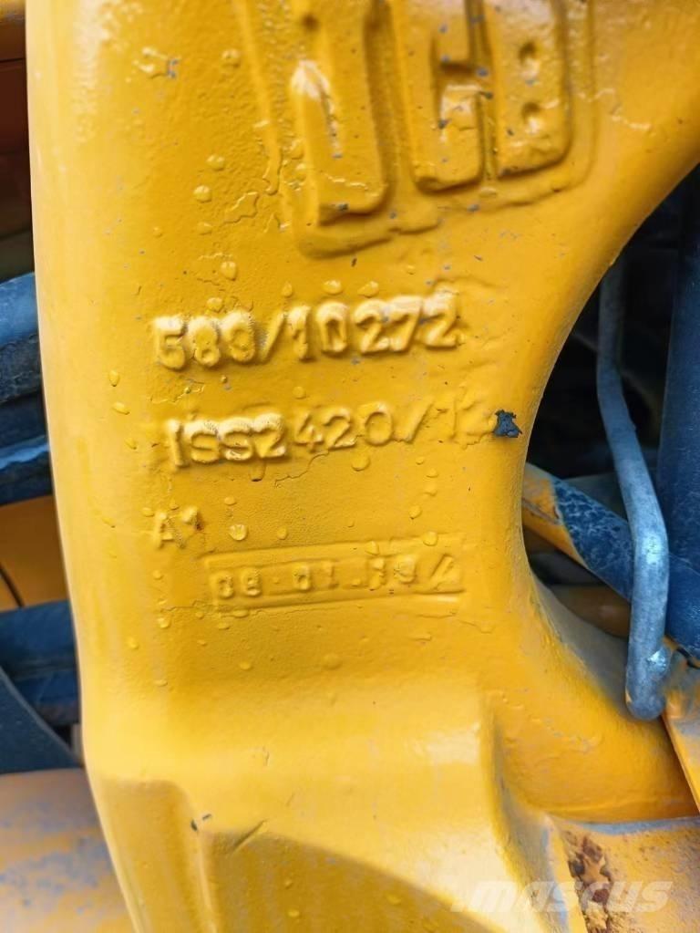 JCB 3 CX Pelle sur pneus