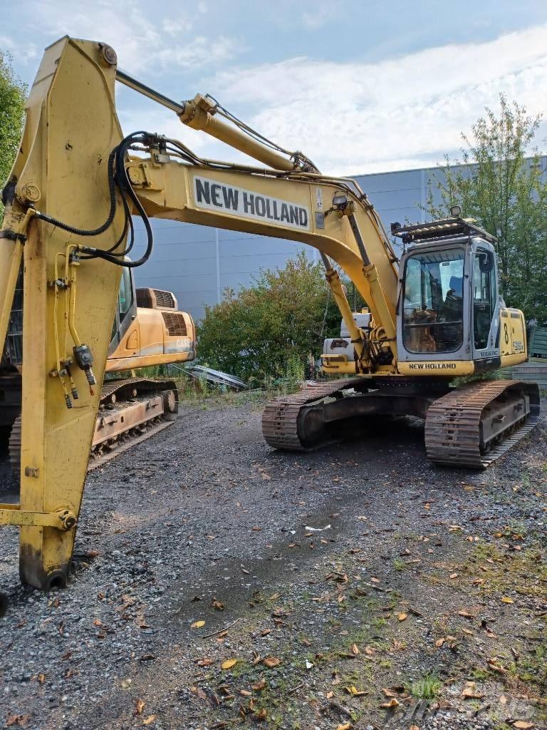 New Holland E 215 B Pelle sur chenilles