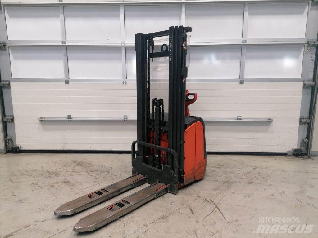 Linde L14 Gerbeur accompagnant