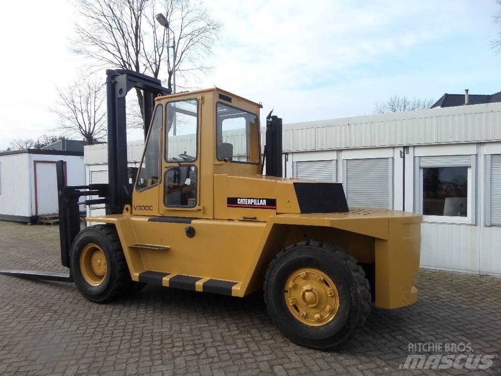 CAT V 300 C Chariots diesel