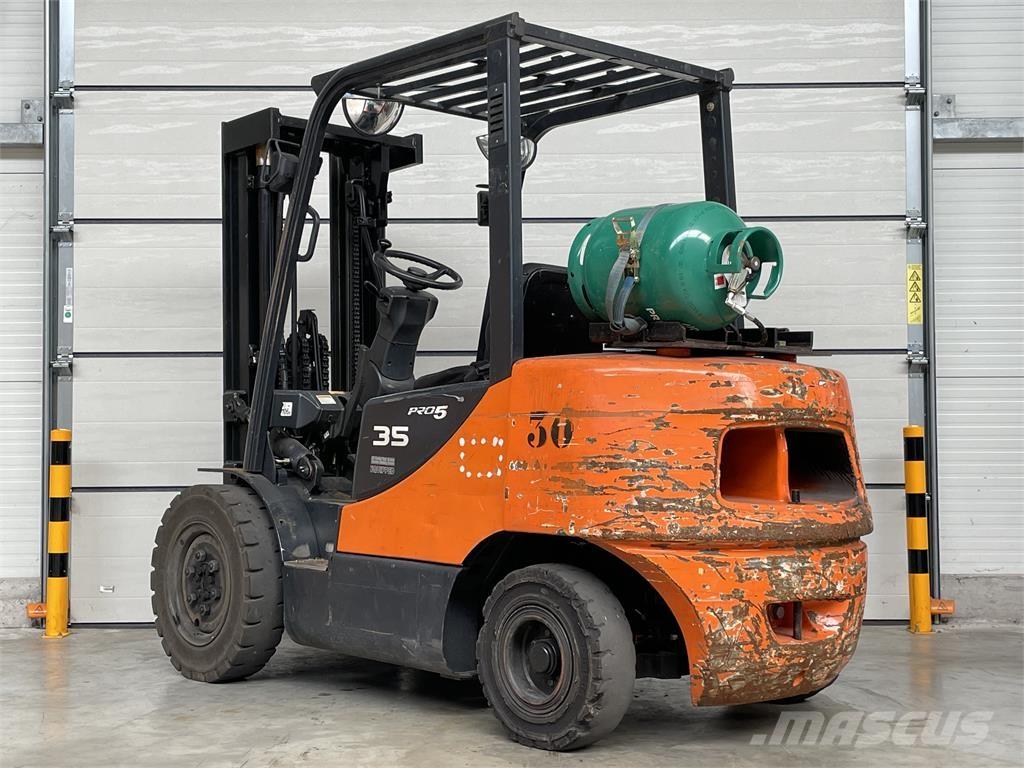 Doosan G35C-5 Chariots GPL